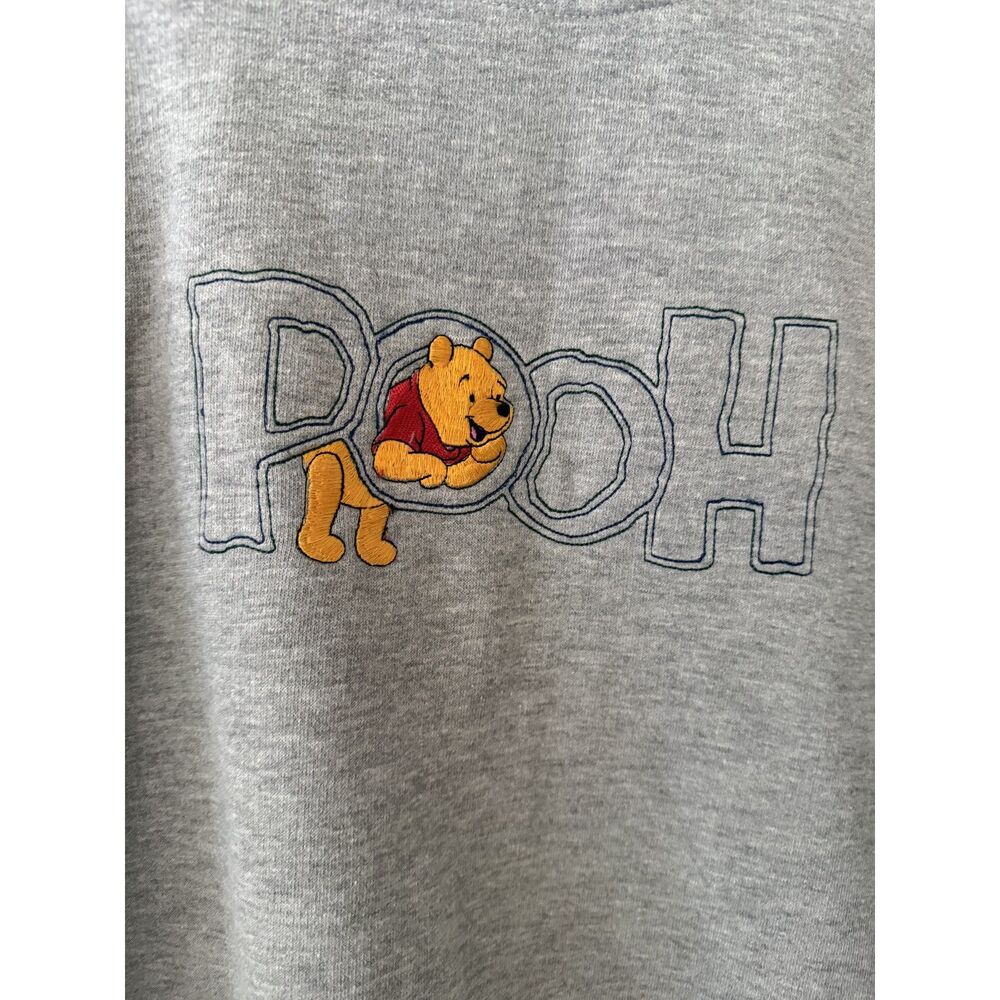 Vintage‎ Disney Winnie The Pooh Embroidered Sweatshirt - Grey & Navy - Large - Picture 3 of 9